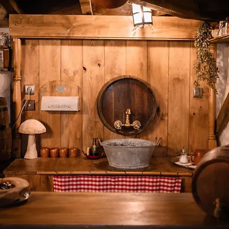 Maison De Hobbit 別荘 La Comte