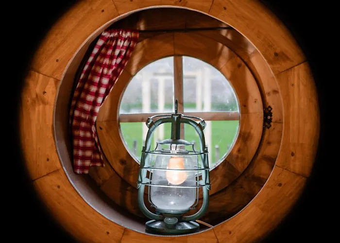 Maison De Hobbit La Comte